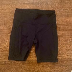 Lululemon 8 inch bike shorts size 6